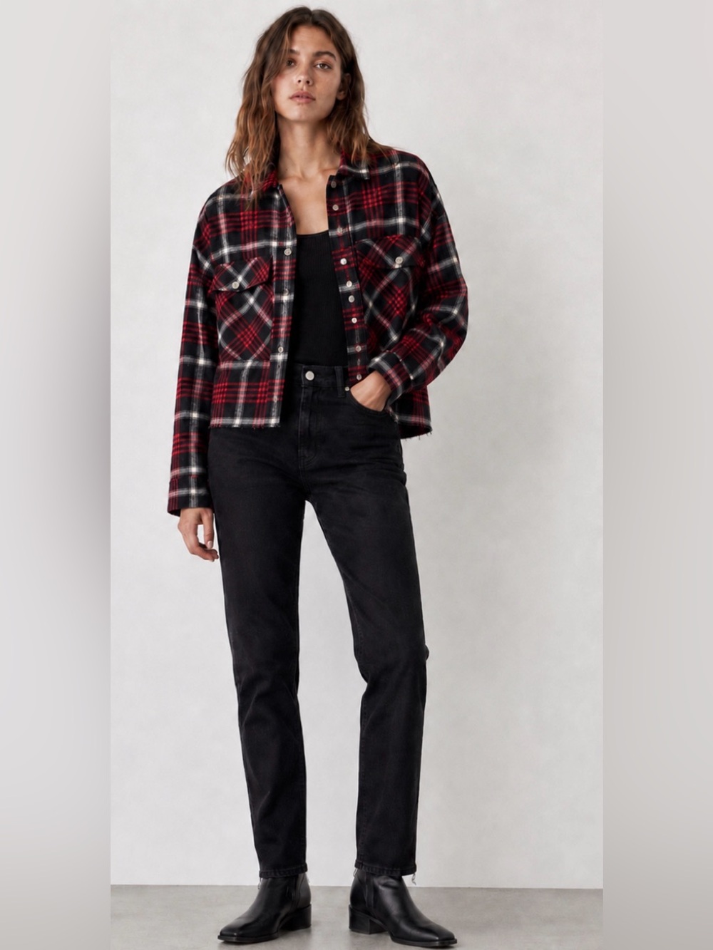ZARA Premium Collection Plaid Cropped Overshirt Jacket Flannel Red Black Large